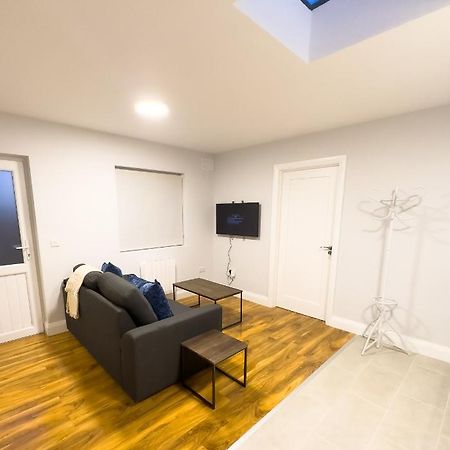 Entire Cozy Guest House Голуэй Экстерьер фото